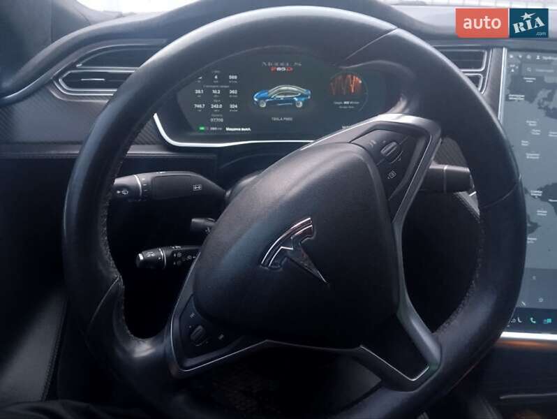 Ліфтбек Tesla Model S 2015 в Києві