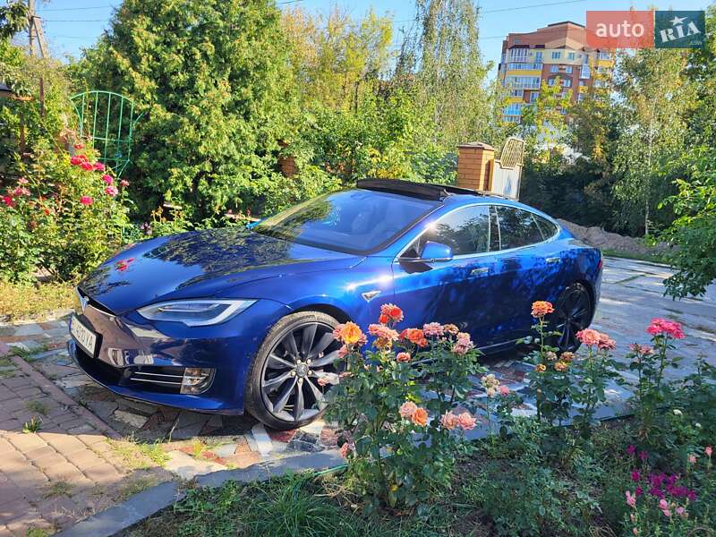 Лифтбек Tesla Model S 2016 в Полтаве фото 11 Лифтбек Tesla Model S 2016 в Полтаве