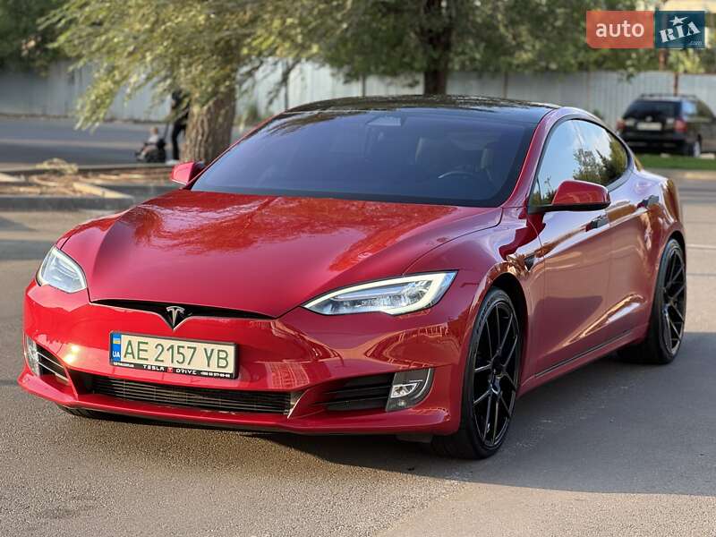 Tesla Model S 2017