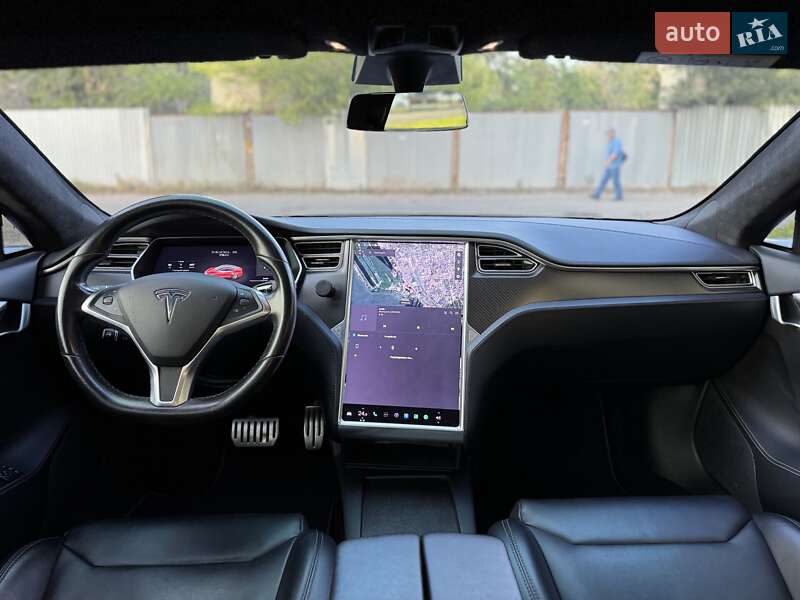 Лифтбек Tesla Model S 2017 в Днепре фото 20 Лифтбек Tesla Model S 2017 в Днепре