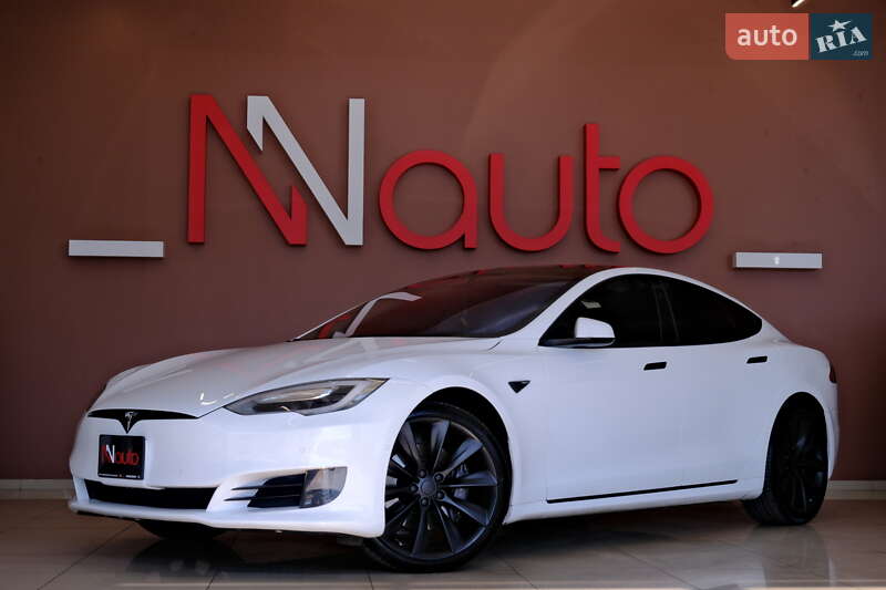 Tesla Model S 2016