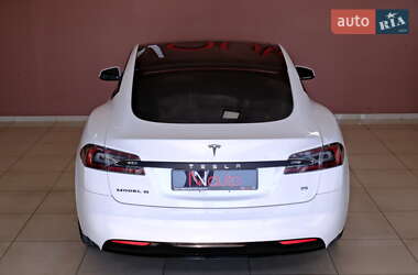 Лифтбек Tesla Model S 2016 в Одессе