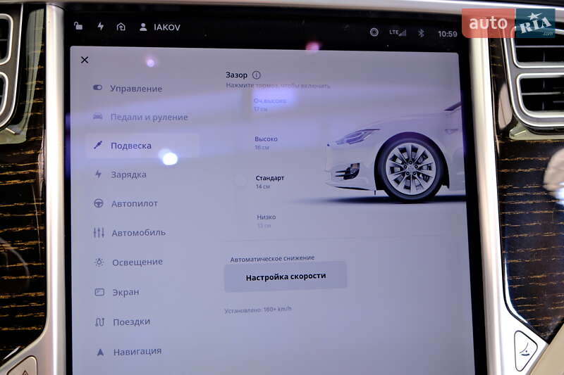Ліфтбек Tesla Model S 2016 в Одесі