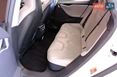 Лифтбек Tesla Model S 2016 в Одессе