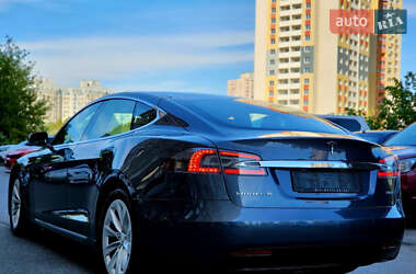 Лифтбек Tesla Model S 2019 в 