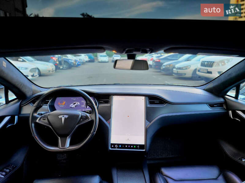 Ліфтбек Tesla Model S 2019 в Києві