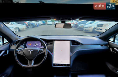 Лифтбек Tesla Model S 2019 в 