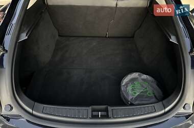 Лифтбек Tesla Model S 2013 в 
