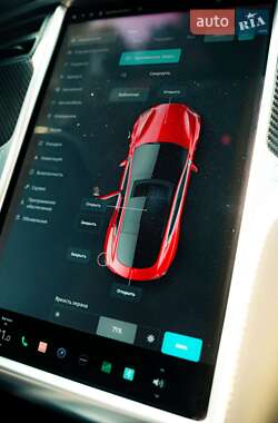 Ліфтбек Tesla Model S 2017 в Львові