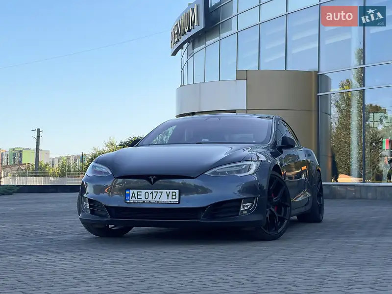 Tesla Model S