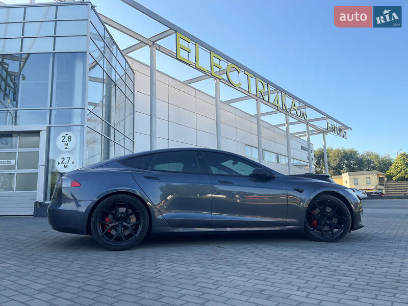 Ліфтбек Tesla Model S 2019 в Дніпрі