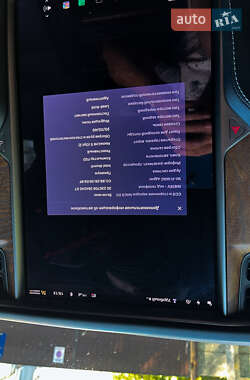 Лифтбек Tesla Model S 2019 в Днепре