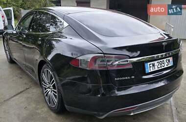 Лифтбек Tesla Model S 2013 в Калуше