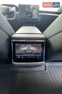 Ліфтбек Tesla Model S 2021 в 
