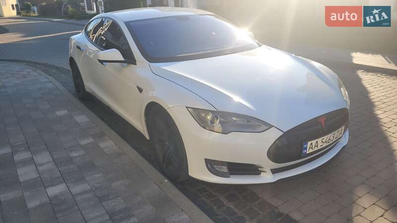 Ліфтбек Tesla Model S 2013 в Києві фото 3 Ліфтбек Tesla Model S 2013 в Києві