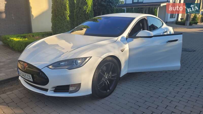Ліфтбек Tesla Model S 2013 в Києві фото 7 Ліфтбек Tesla Model S 2013 в Києві