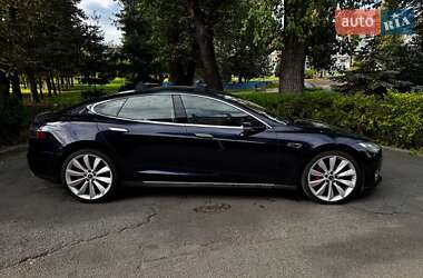 Ліфтбек Tesla Model S 2015 в 