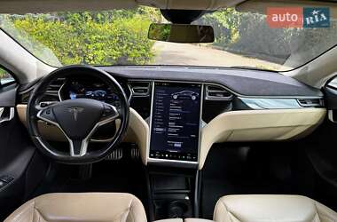 Ліфтбек Tesla Model S 2015 в 