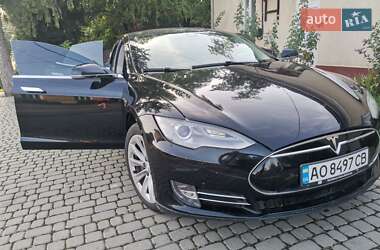 Лифтбек Tesla Model S 2014 в Ужгороде
