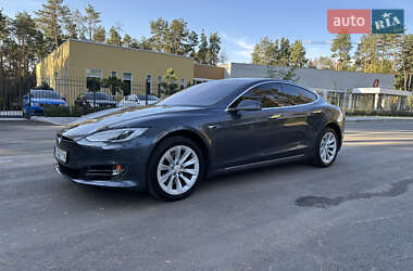 Ліфтбек Tesla Model S 2018 в 