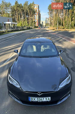 Ліфтбек Tesla Model S 2018 в 