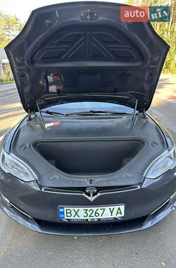 Ліфтбек Tesla Model S 2018 в 