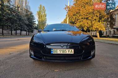 Ліфтбек Tesla Model S 2015 в 