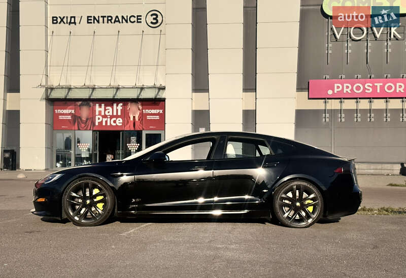 Tesla Model S 2021