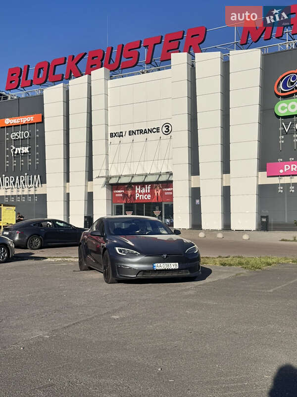 Лифтбек Tesla Model S 2021 в Киеве фото 14 Лифтбек Tesla Model S 2021 в Киеве