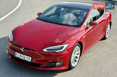 Лифтбек Tesla Model S 2017 в Броварах