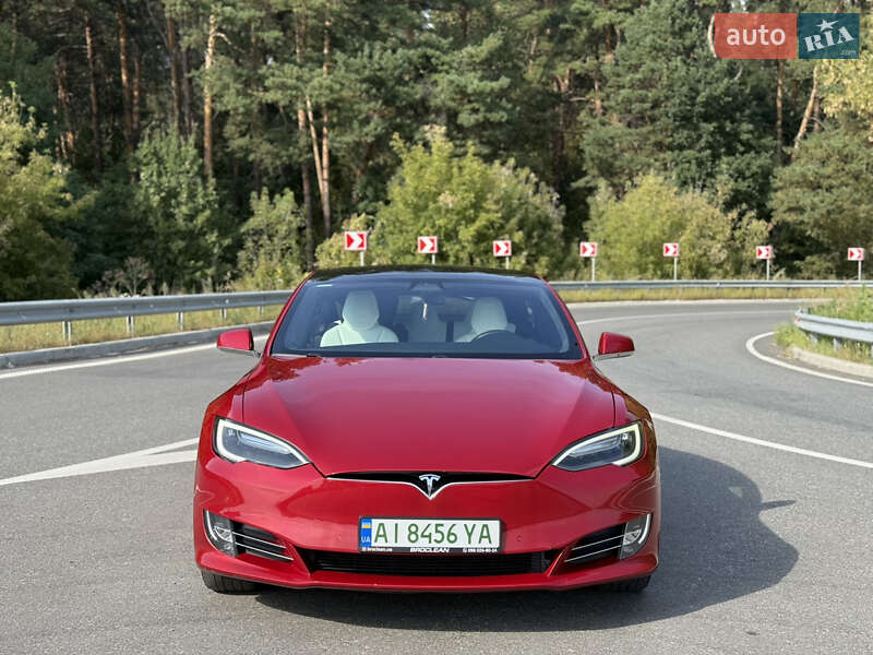 Ліфтбек Tesla Model S 2017 в Броварах
