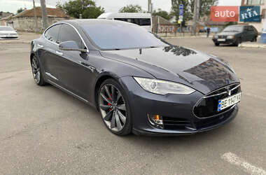 Ліфтбек Tesla Model S 2015 в 