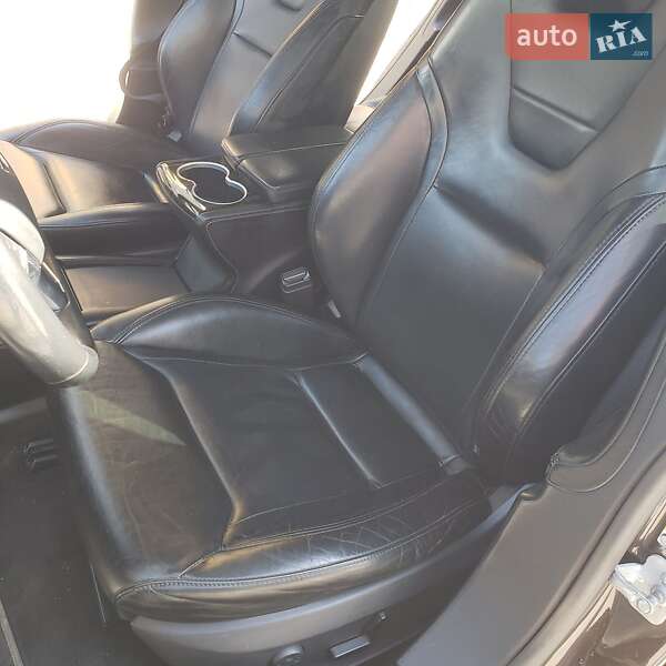 Ліфтбек Tesla Model S 2013 в Києві
