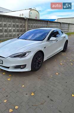 Ліфтбек Tesla Model S 2019 в 