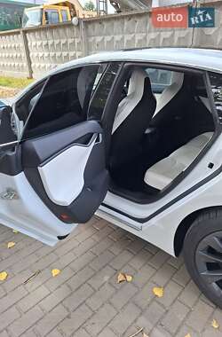 Ліфтбек Tesla Model S 2019 в 