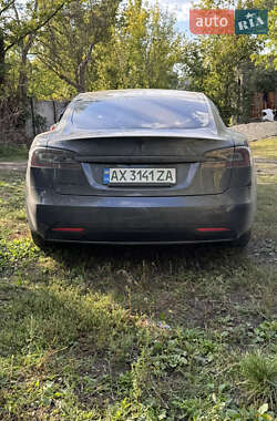Ліфтбек Tesla Model S 2016 в 