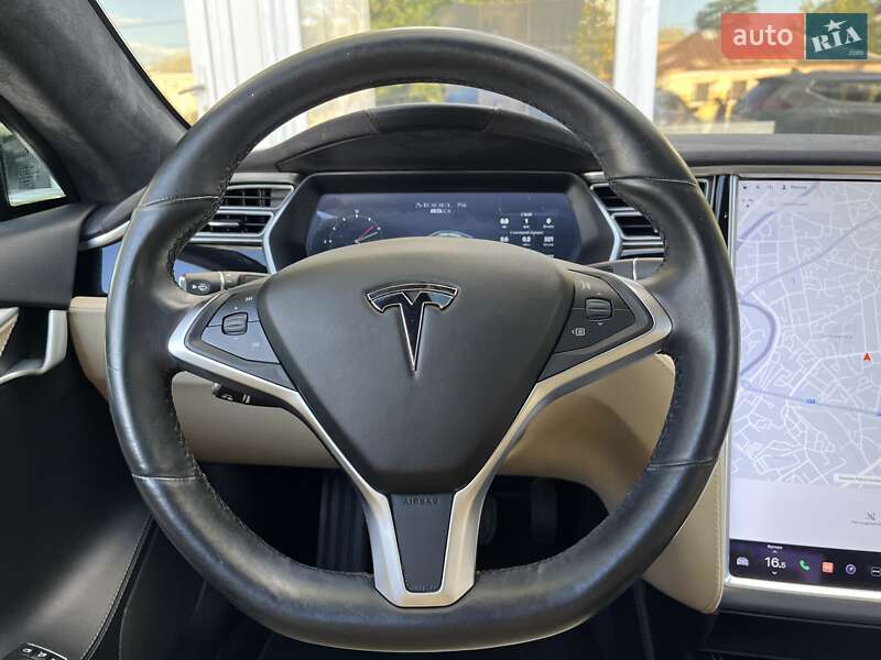 Ліфтбек Tesla Model S 2015 в Харкові