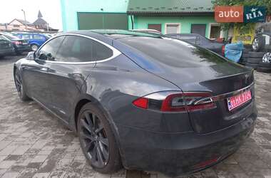 Лифтбек Tesla Model S 2018 в 