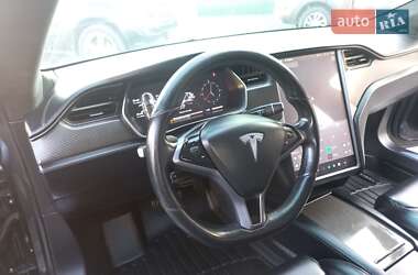 Лифтбек Tesla Model S 2018 в 