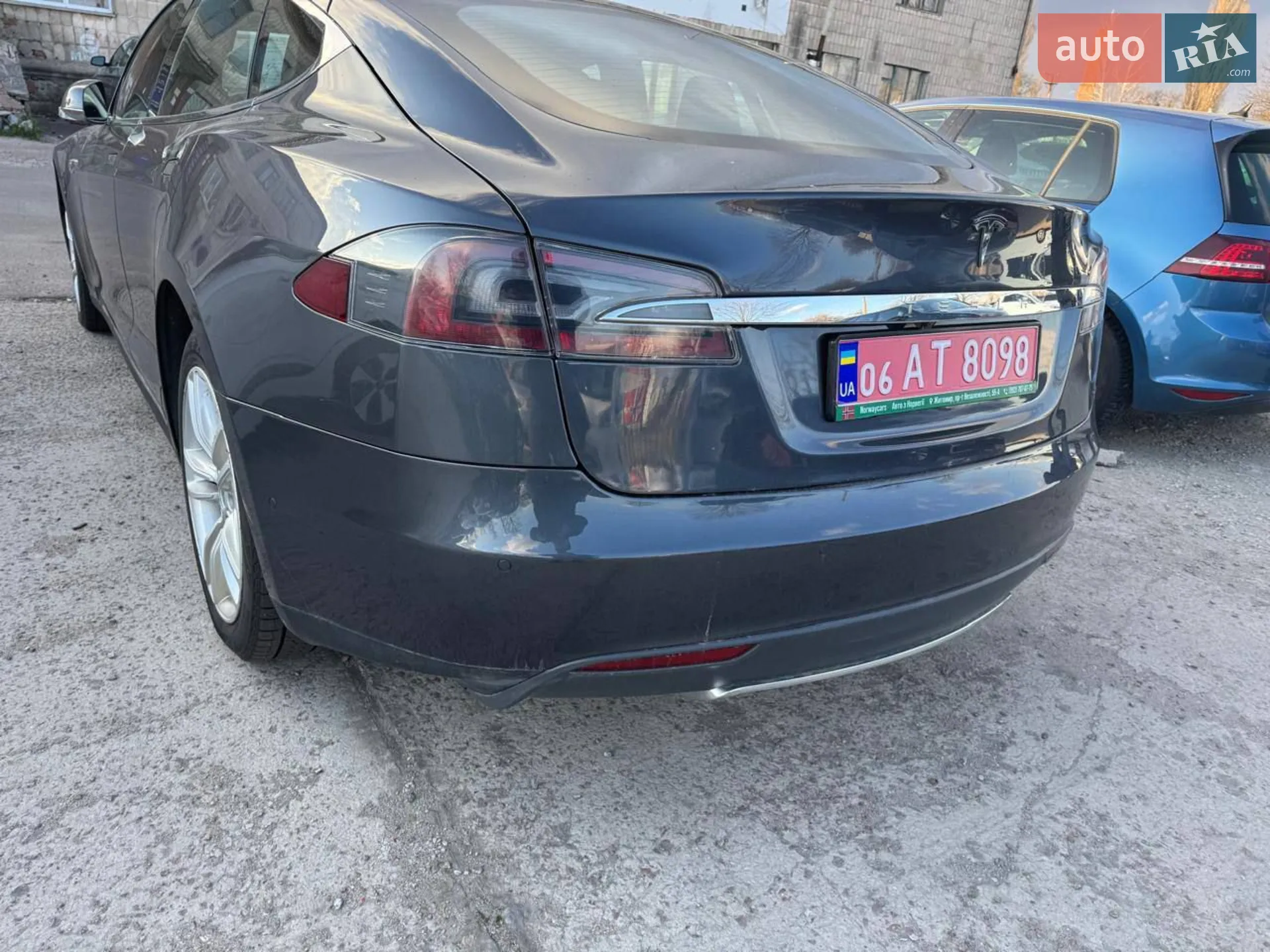 2015 Tesla Model S - мініатюра 15