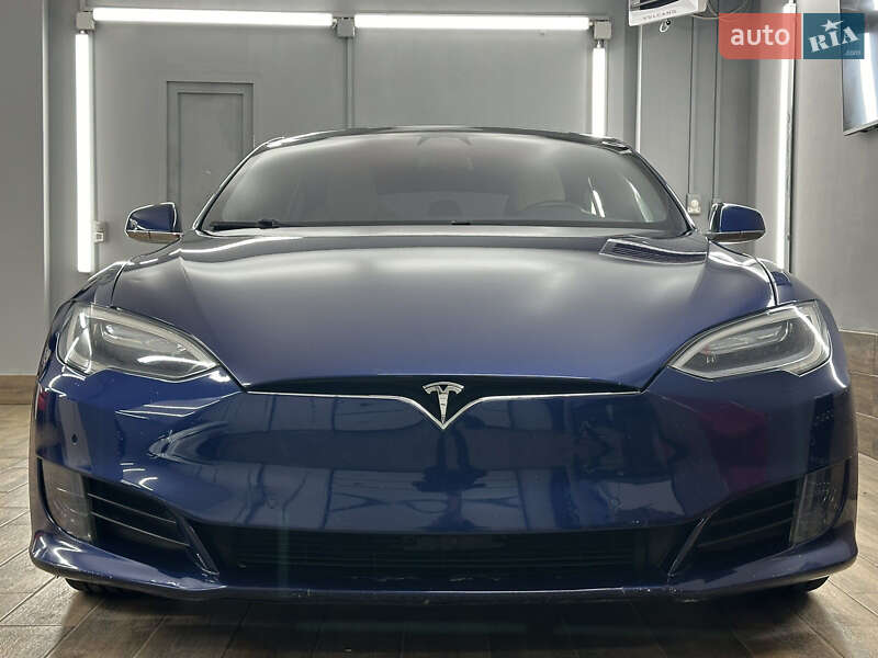 Лифтбек Tesla Model S 2017 в Городке фото 4 Лифтбек Tesla Model S 2017 в Городке