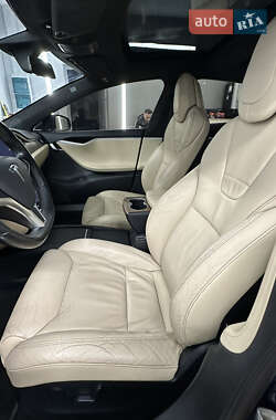 Ліфтбек Tesla Model S 2017 в 
