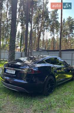 Ліфтбек Tesla Model S 2014 в 