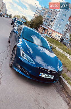 Лифтбек Tesla Model S 2018 в Шептицькому