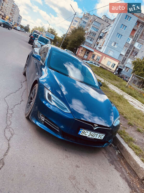 Ліфтбек Tesla Model S 2018 в 
