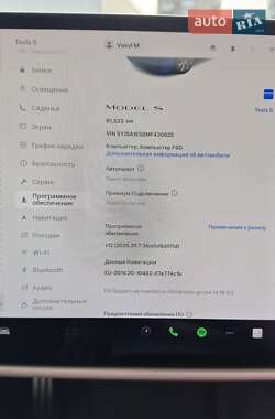 Ліфтбек Tesla Model S 2021 в 