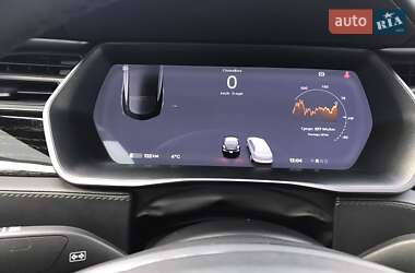 Лифтбек Tesla Model S 2019 в 