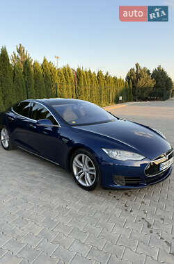 Ліфтбек Tesla Model S 2015 в 