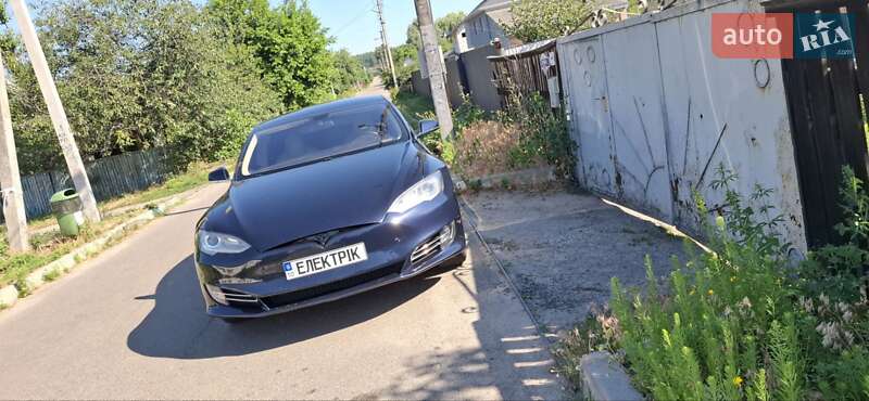 Лифтбек Tesla Model S 2013 в Киеве фото 6 Лифтбек Tesla Model S 2013 в Киеве