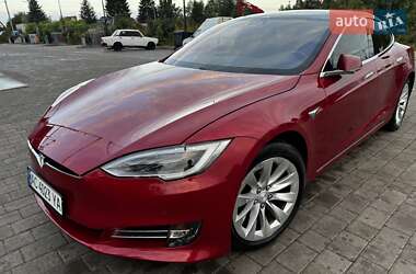 Лифтбек Tesla Model S 2018 в Луцке